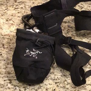 Black Diamond harness Arc’teryx chalk bag